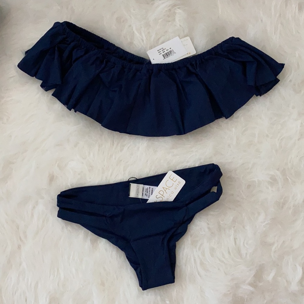 L Space Ruffle Hey Girl Bikini 🏖 - Picture 4 of 9